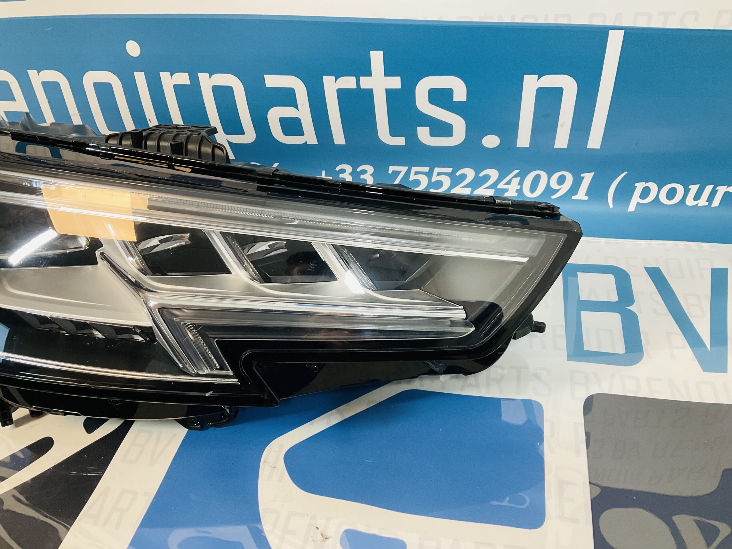 Koplamp Audi A4 B9 Full Led Rechts 8W0941034A Origineel 4 D14 3670N