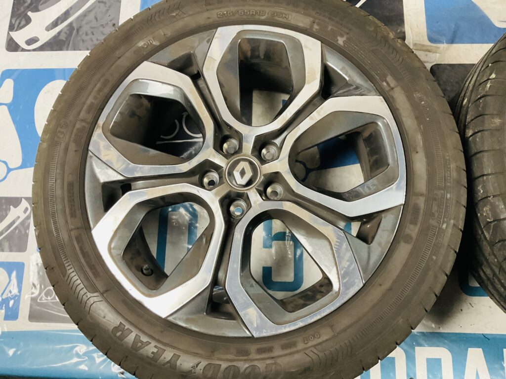 Velgen Renault Captur 2019 2022 Velg 18 INCH Banden 1 M4 5254 Renoir Parts