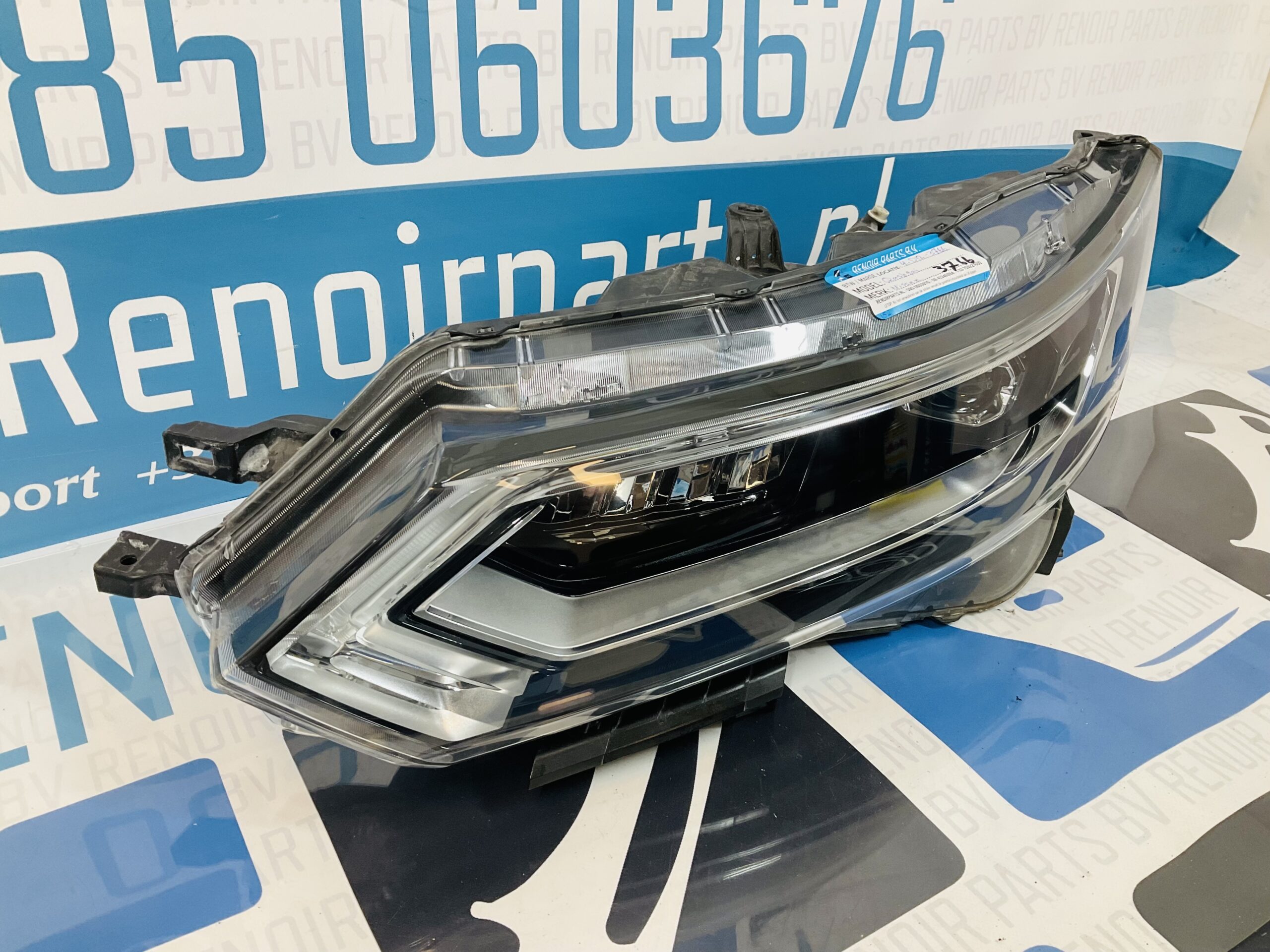 Koplamp Nissan Qashqai J Full Led Links Origineel D